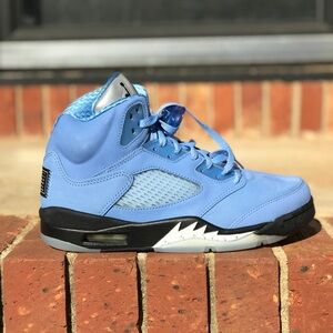 Air Jordan Retro 5 UNC University Blue Size 8.5